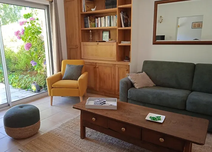 Sur Le Domaine Du Golf De La Bretesche *